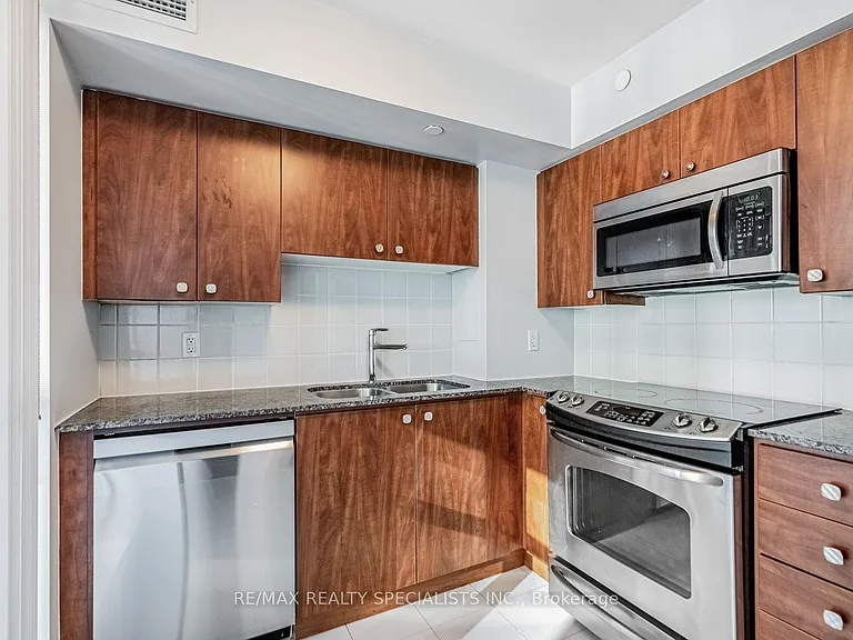 215 Sherway Gardens Rd #1607 — Photo 11