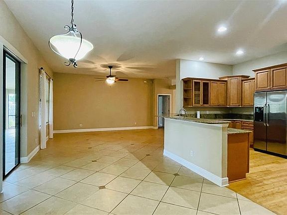 3rd image of 8842 Alafia Cove Dr