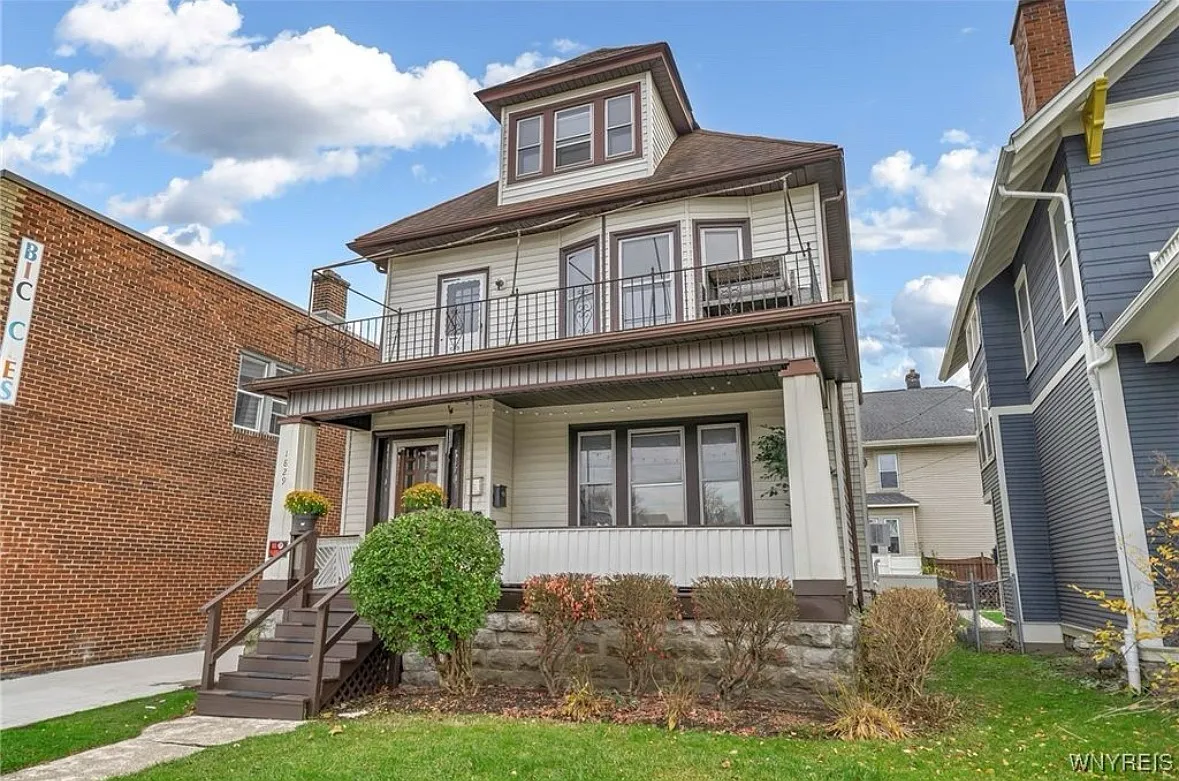 1829 Hertel Ave — Photo 1