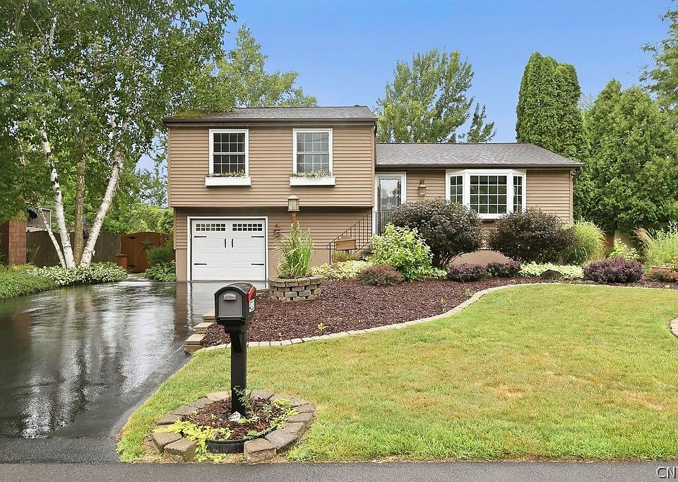 1st image of 4228 Hunting Creek Dr