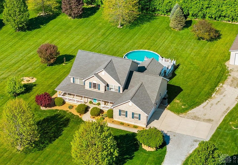1st image of 841 Willow Rd