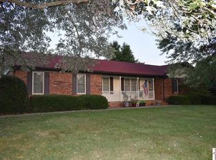 5350 Jewell Ln, Paducah, KY 42001