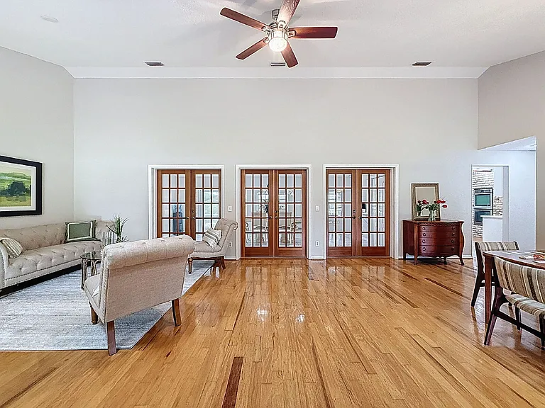 1055 Riverside Ridge Rd — Photo 16
