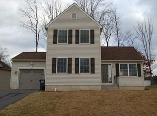 402 Liberty Ct, East Stroudsburg, PA 18301