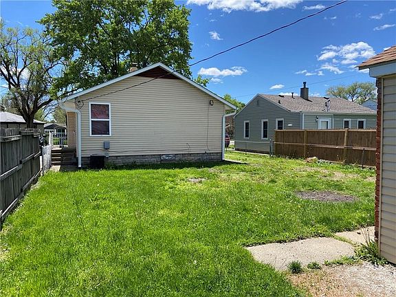 3rd image of 1634 Finley Ave