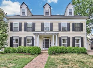 343 W Argonne Dr, Saint Louis, MO 63122