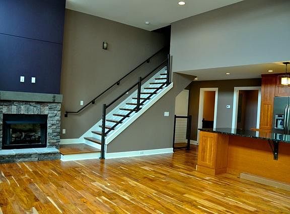 2nd image of 525 Battery Pl APT 08