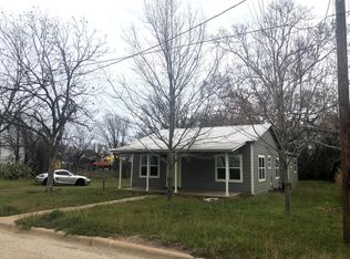708 Sheffield Ave, Llano, TX 78643