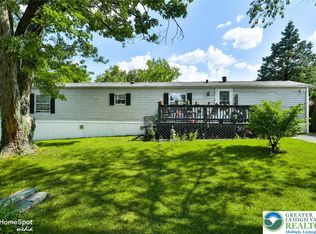 3461 Wolf Pack Dr, Orefield, PA 18069