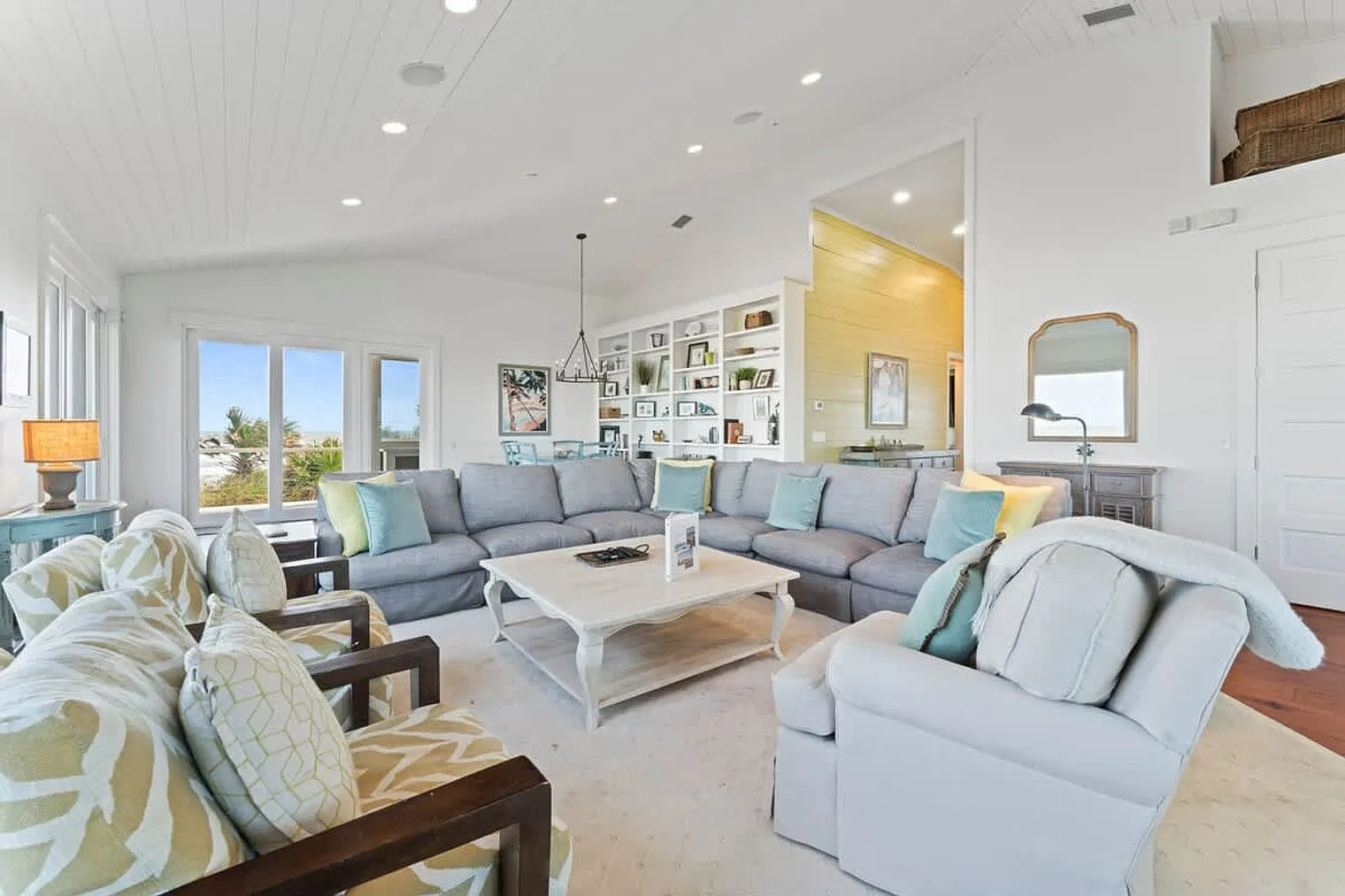 4 bed, 4.0 bath, $21,634 — Photo 4