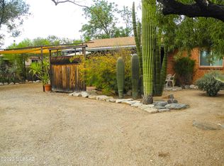 5137 E Willard St, Tucson, AZ 85712