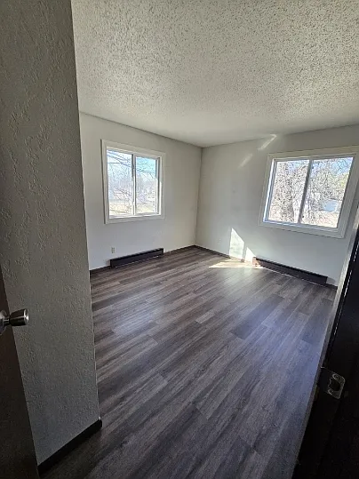 Heron Lake Apartments - 2 — Photo 3