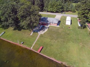 63875 W Shore Dr, Sturgis, MI 49091