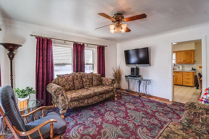 918 S 21st Ave, Yakima, WA 98902 | Zillow