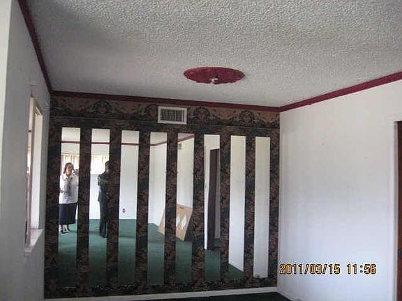 4th image of 418 Hillvale Dr