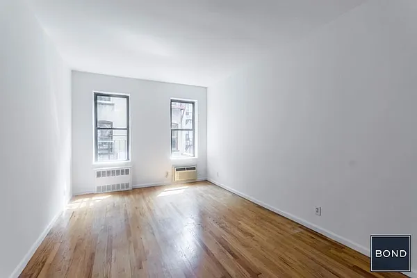 Rented by Bond New York | media 2