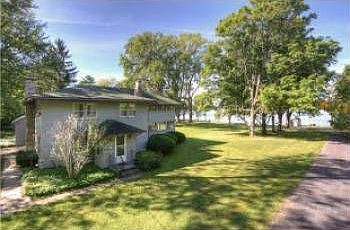 1st image of 370 Ellis Pt
