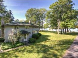 370 Ellis Pt, Levanna, NY 13026