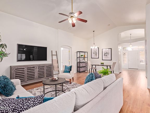 3rd image of 12742 W Avalon Drive