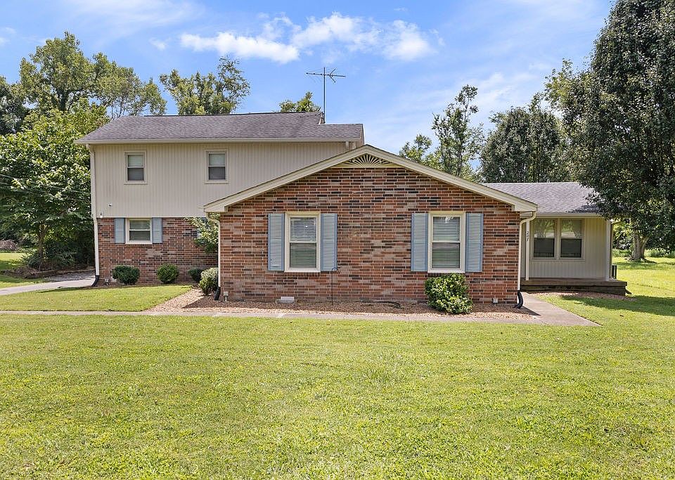 1st image of 207 Brookside Dr