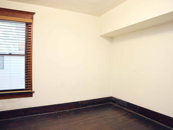 5th image of 637 Mathews St Ste 203