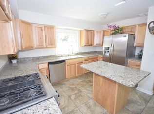 S94W14416 Groveway Ln, Muskego, WI 53150