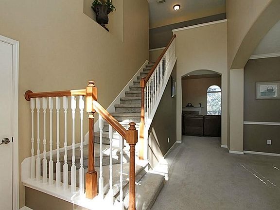 2nd image of 11914 Canyon Rock Ln