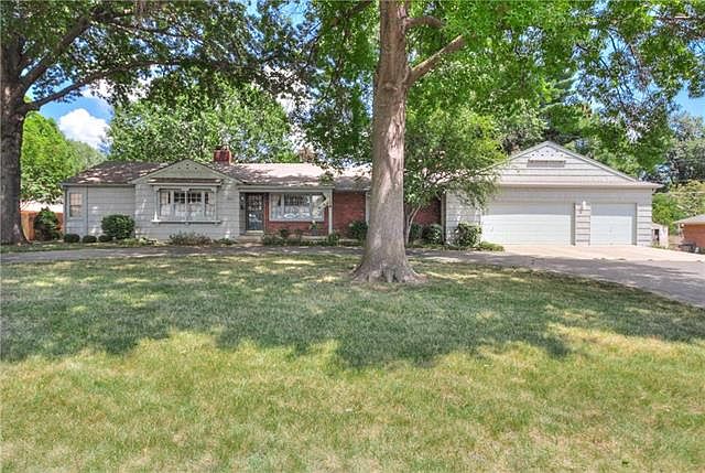 1st image of 3803 S Canterbury Pl