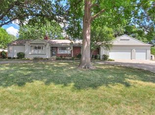 3803 S Canterbury Pl, Independence, MO 64055