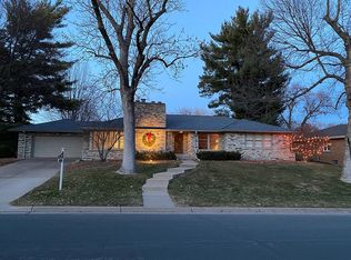 5238 Hollywood Rd, Edina, MN 55436