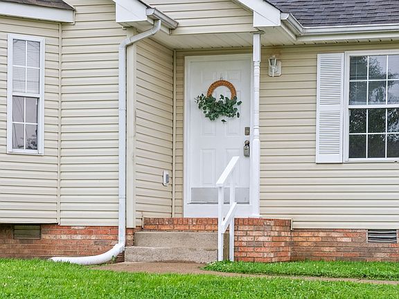 3rd image of 316 Hunter Owens Ct