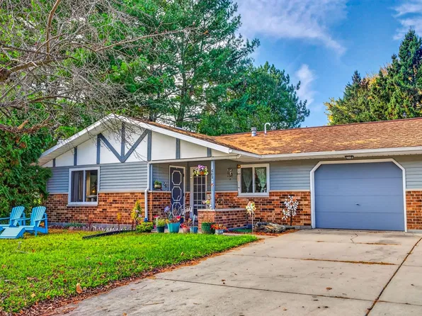 605 Meadow Trce, Deerfield, WI 53531