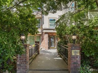 566 Prospect St APT 203, Seattle, WA 98109