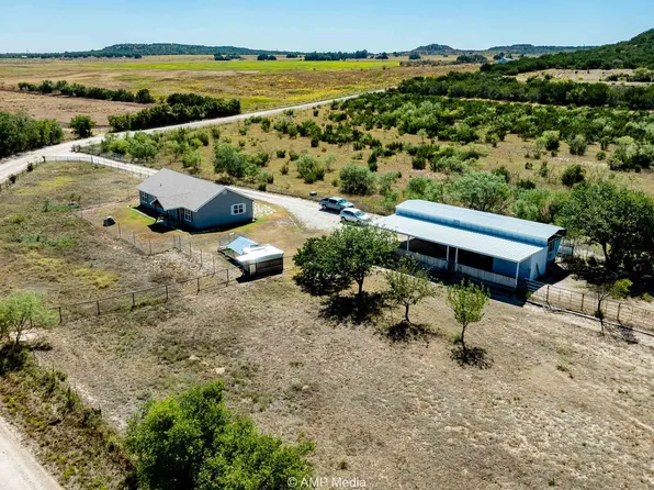 1002 County Road 209, Wingate, TX 79566