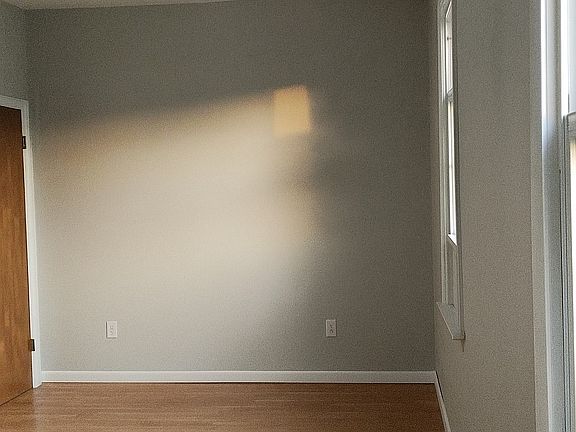 3rd image of 137 Southside Ave APT 2S