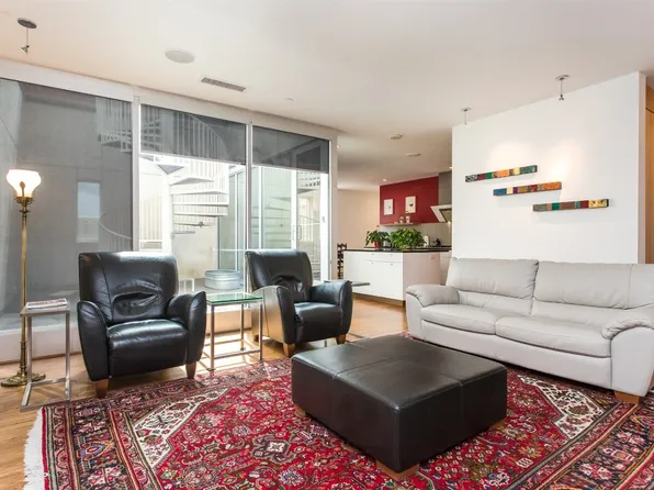 511 N Akard St APT 1503, Dallas, TX 75201