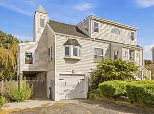 91 Easton Ave, Portsmouth, RI 02871