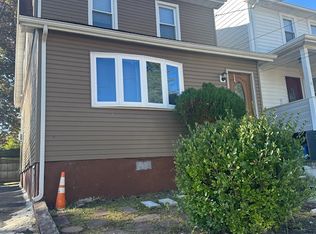 14 Park Dr N, West Orange, NJ 07052