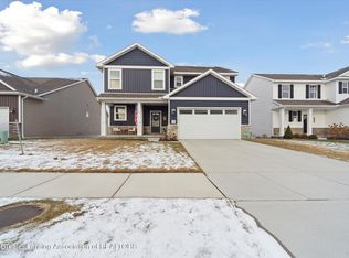 135 Barnsley Dr, Howell, MI 48843