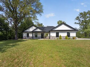 241 E Drane St, Harrisburg, MO 65256