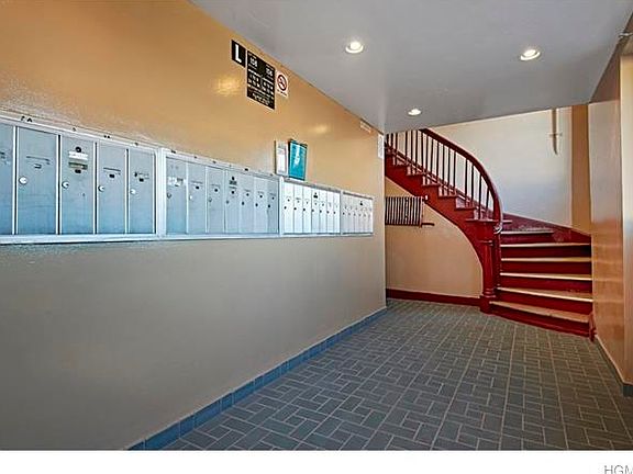 2nd image of 156 Woodworth Ave #6