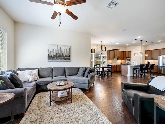 5th image of 513 Garner Park Dr
