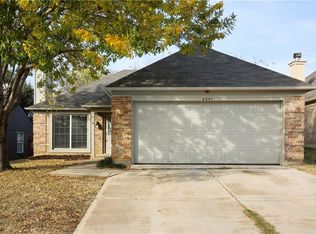 4641 Feathercrest Dr, Fort Worth, TX 76137
