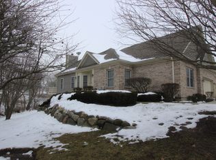 1009 Heron Way, Woodstock, IL 60098