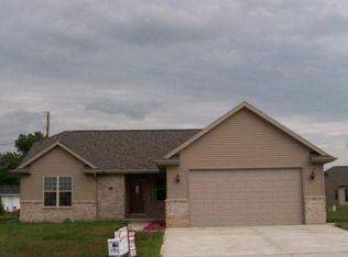 714 Covered Wagon Trl, Pulaski, WI 54162