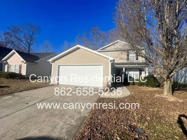 223 Julian Pond Ln, Kernersville, NC 27284
