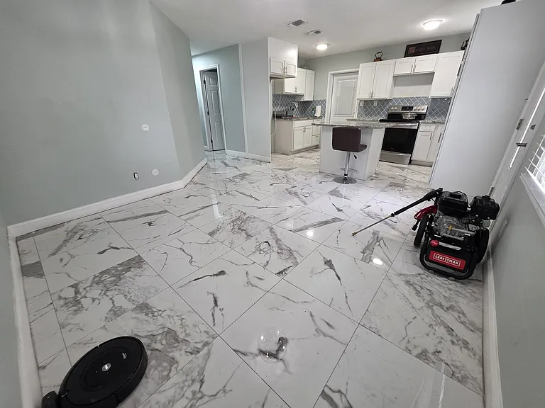 310 S Ulysses Dr — Photo 5
