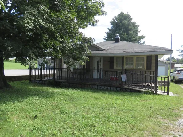 352 N Spring St, Sparta, TN 38583