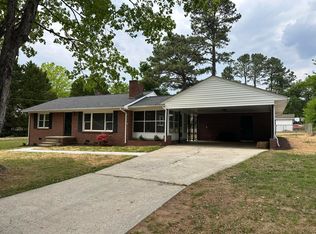 512 E Parker St, Graham, NC 27253