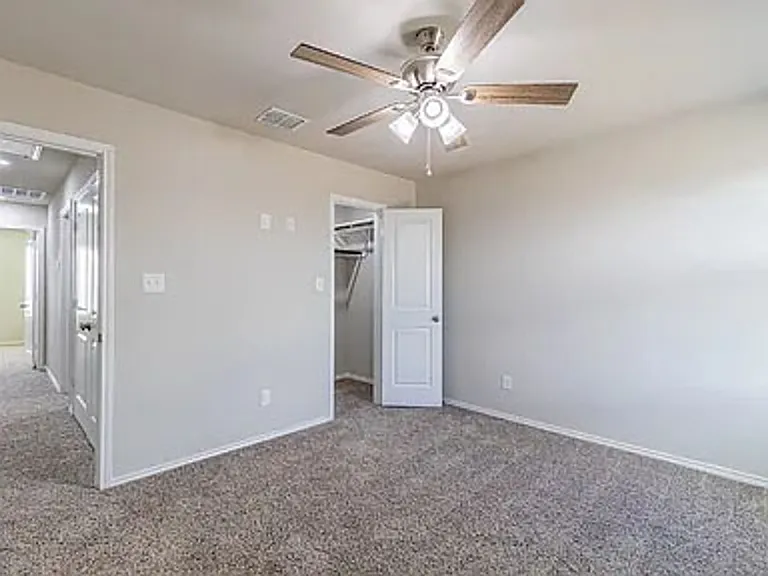 169 Damon Dr — Photo 16